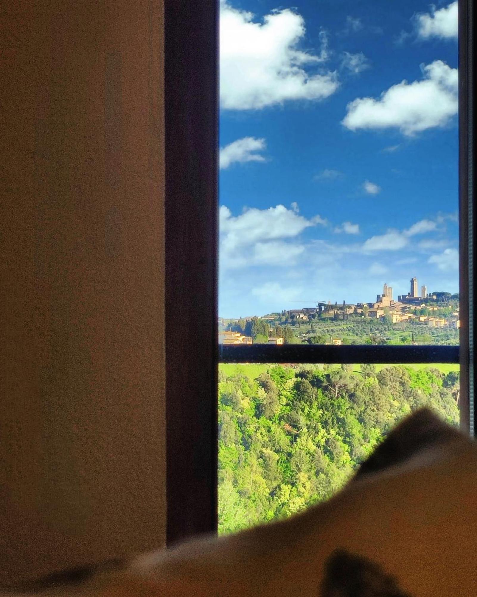 Flavia 's With View Apartment San Gimignano