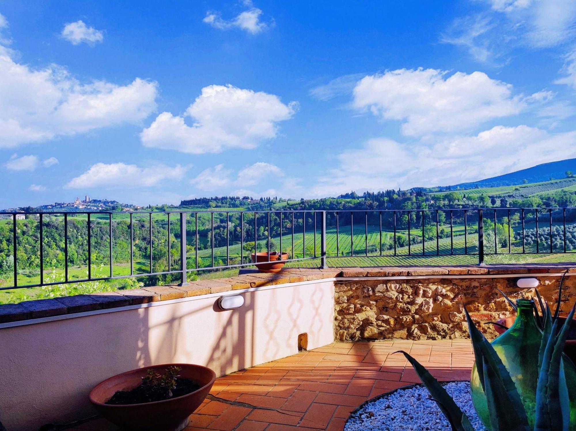 Flavia 's With View San Gimignano
